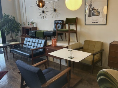 レトロボックスソファ☺︎ こんにちは☻ . 本日もRETRO BOX人気のソファをご紹介(◍•ᴗ